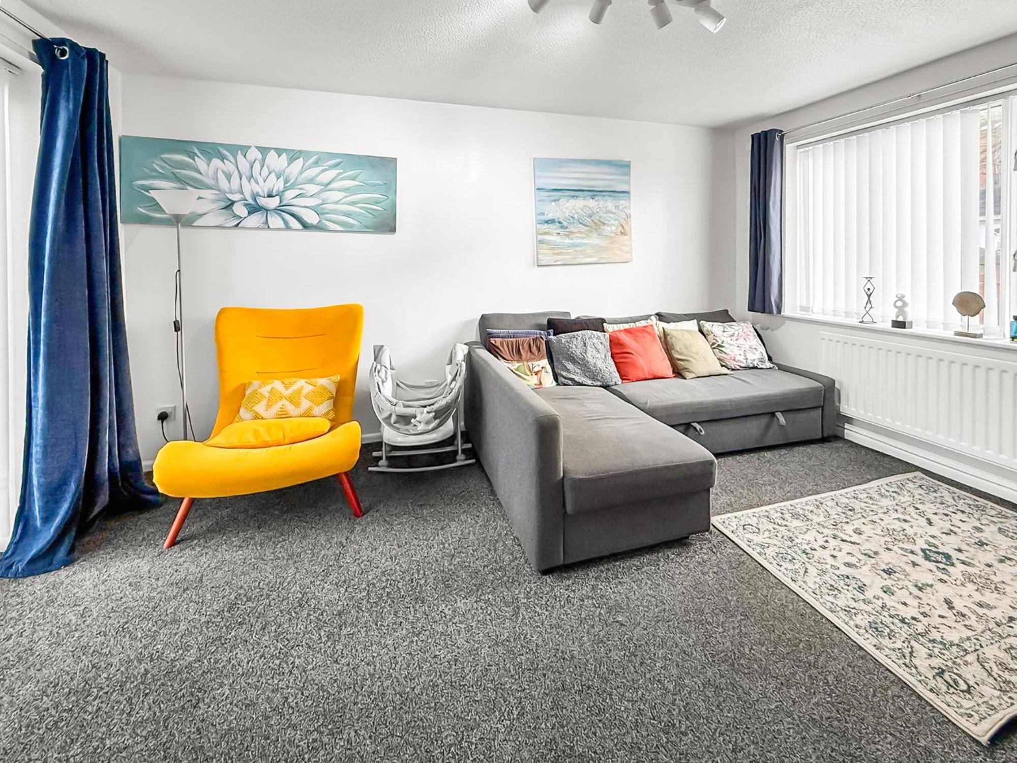 New Manchester Getaway Home - Free Gated Parking With Fob — Photos 1